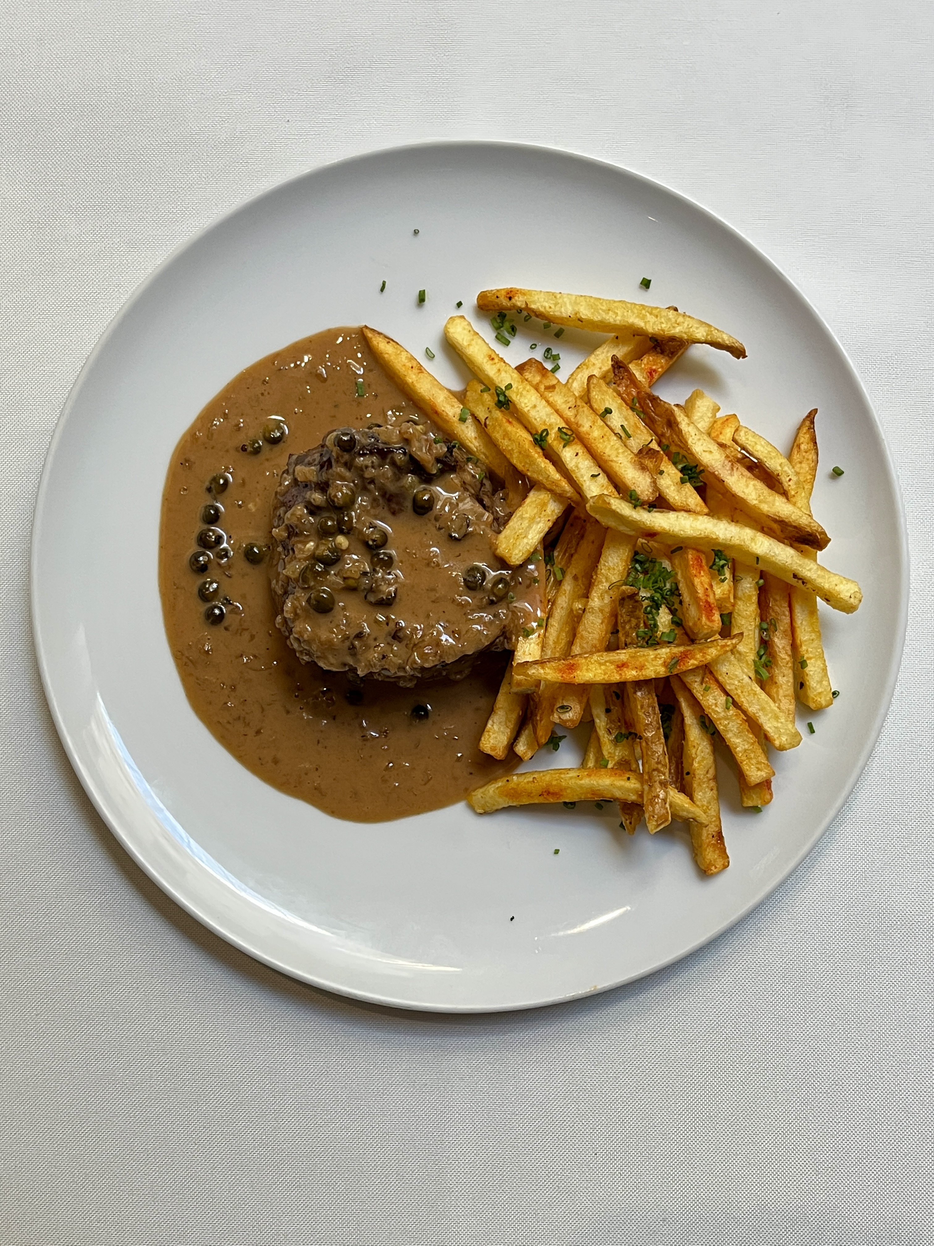 Lilia: o filé au poivre é opção de almoço no CCBB