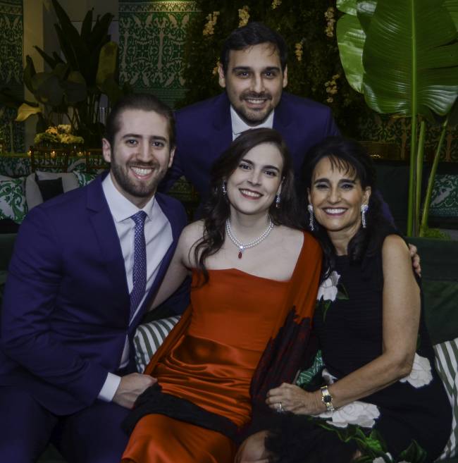 MATHILDE CAMPOS DA SILVA COM JOÃO ROSSI E OS FILHOS BERNARDO RIDOLFI E MATHILDE BARROSO -DSC_3033