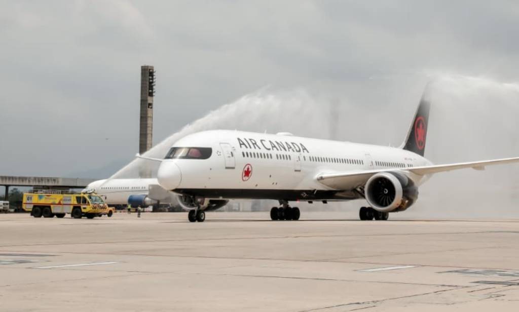 Autoridades celebram retomada da rota Rio-Toronto pela Air Canada