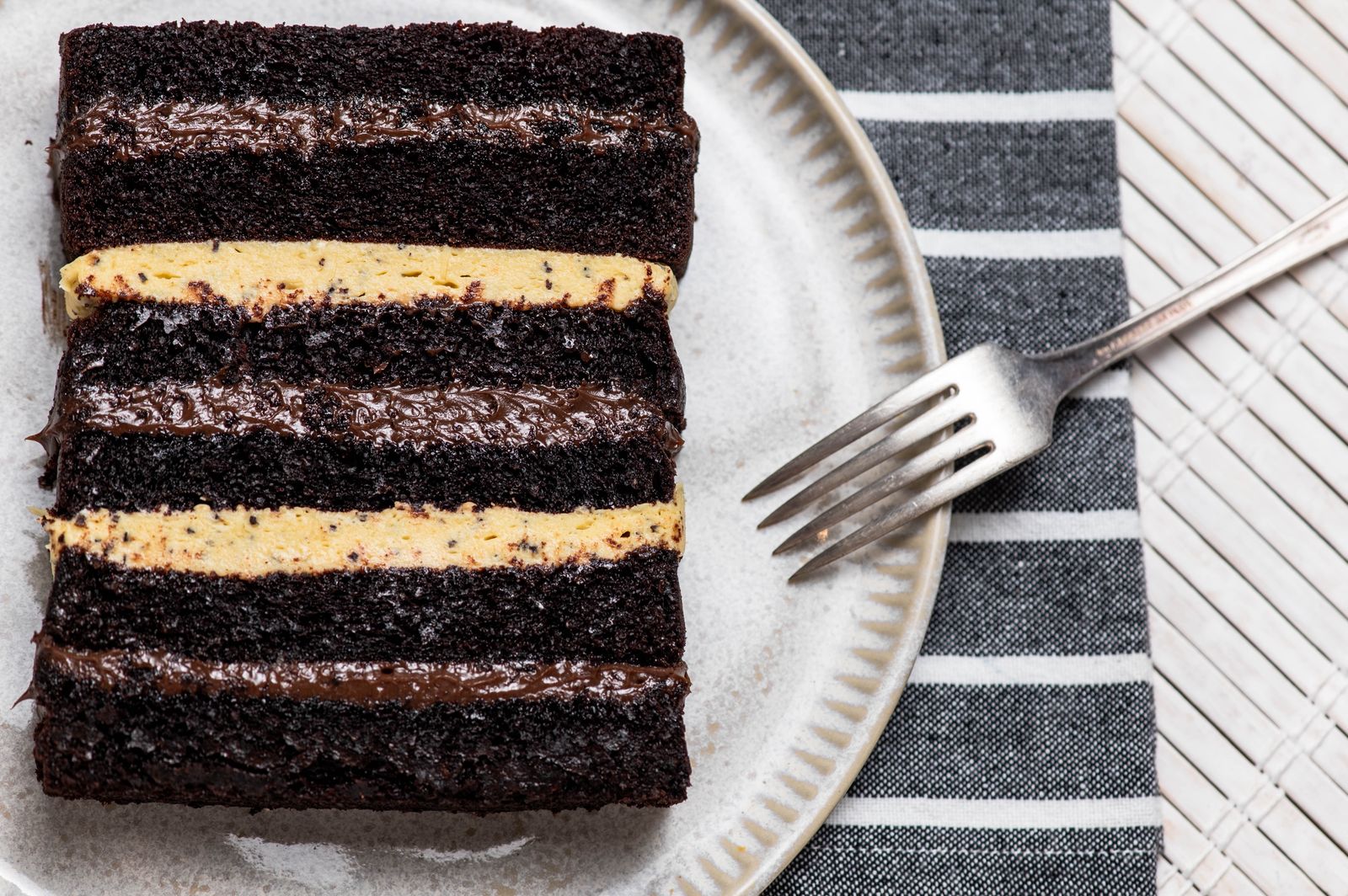 bolo de chocolate com maracuj&aacute; do Faz de Conta Doces