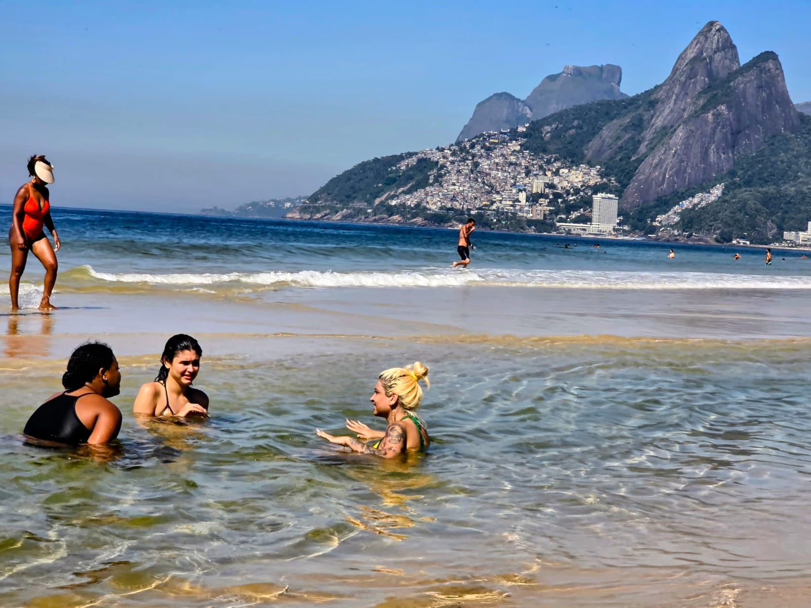 Piscininha, amor! Quem resiste a este cenário? 