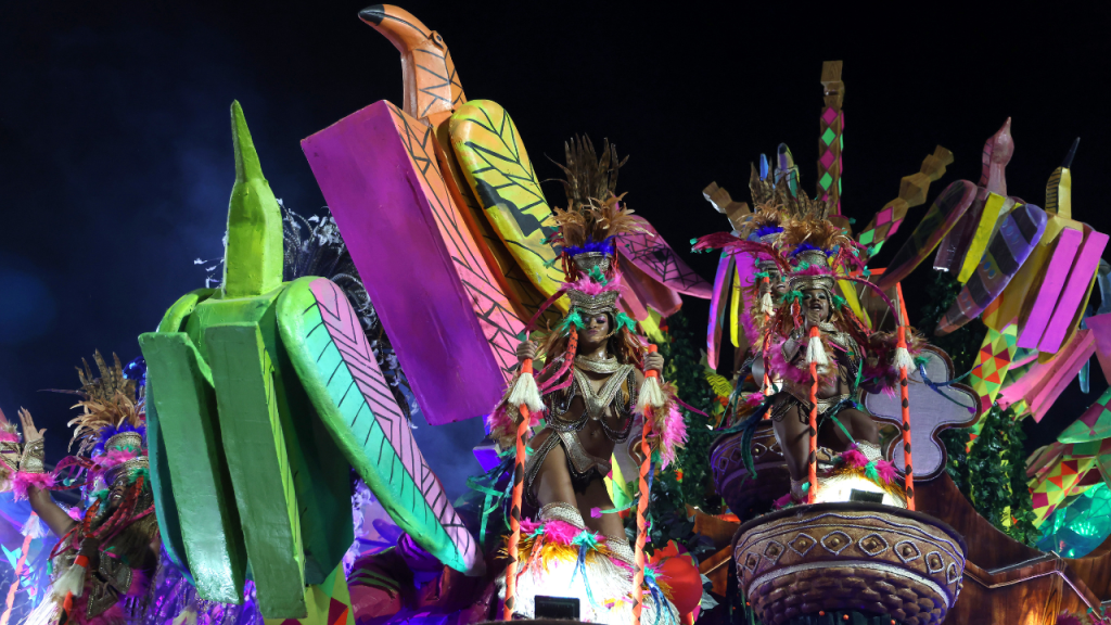 Os erros que comprometeram as escolas no primeiro dia do Grupo Especial