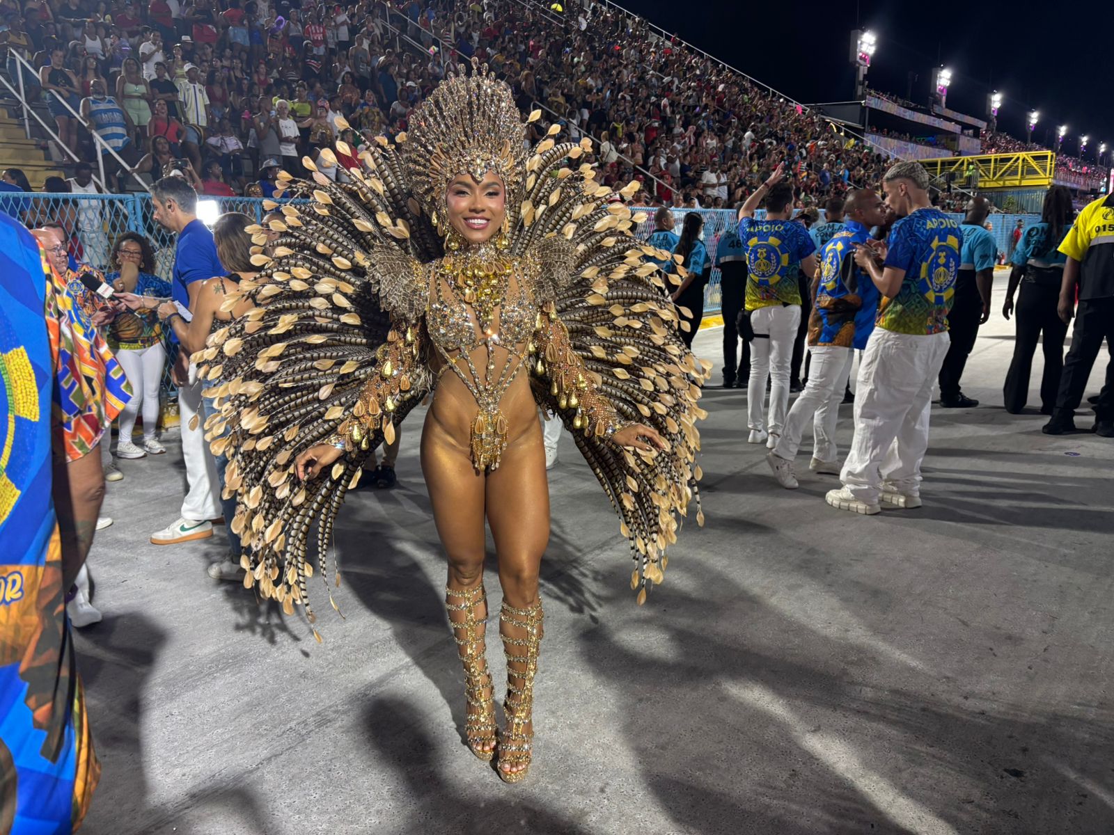 Mayara Lima: rainha tem 1,4 milhão de seguidores nas redes sociais