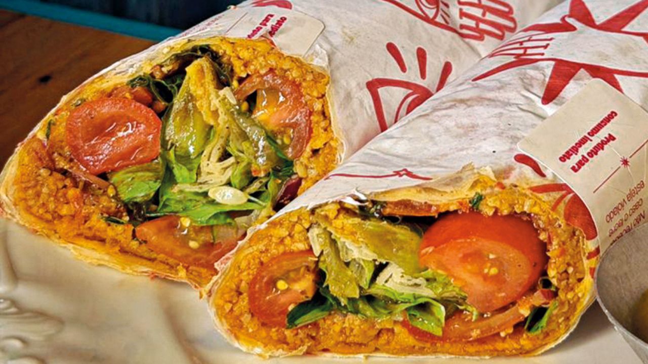 2 – Baduk_Wrap de quibe cru turco no laffa_crédito divulgação.jpg