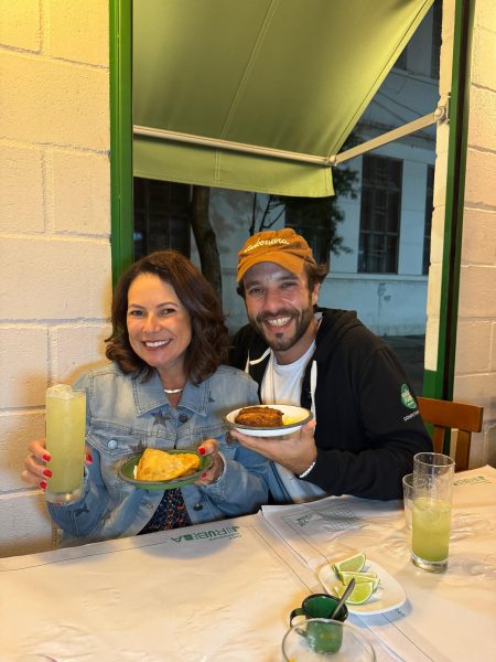 Renata Araújo e o chef Elia Schramm no Jurubeba