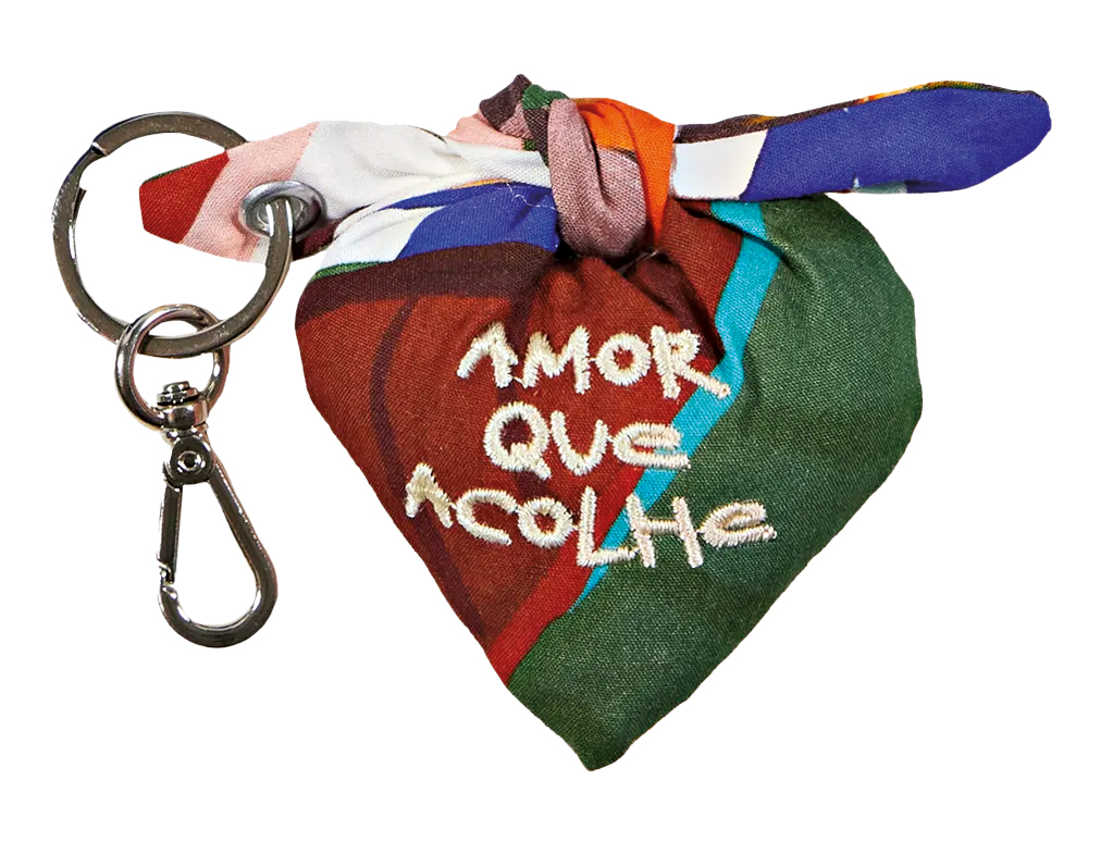 R$ 85,00 Com bordado em tricoline. Papel Craft, papelcraft.com.br.