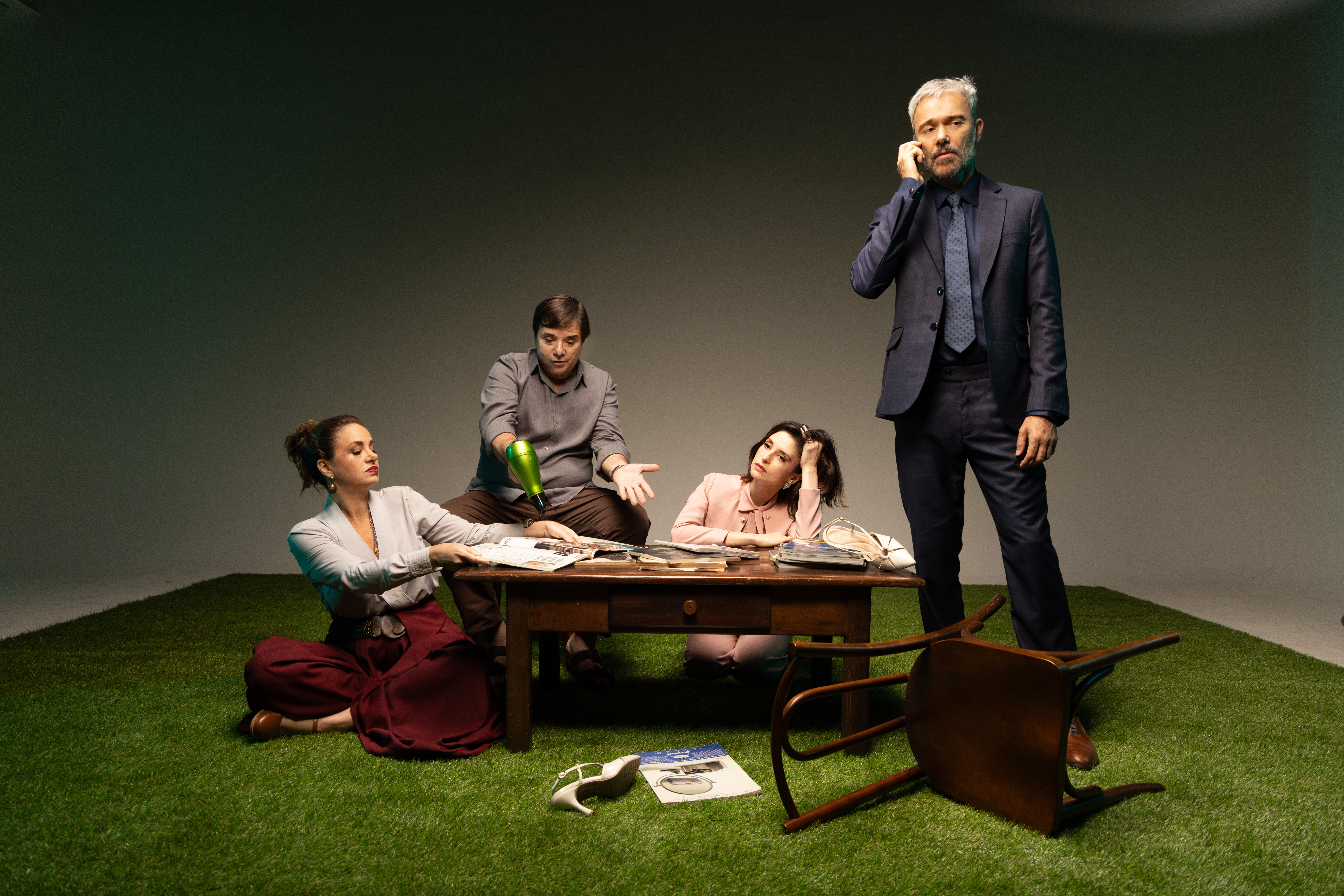 Thelmo Fernandes, Karine Telles, Karine Telles, Anna Sophia Folch e Angelo Paes Leme