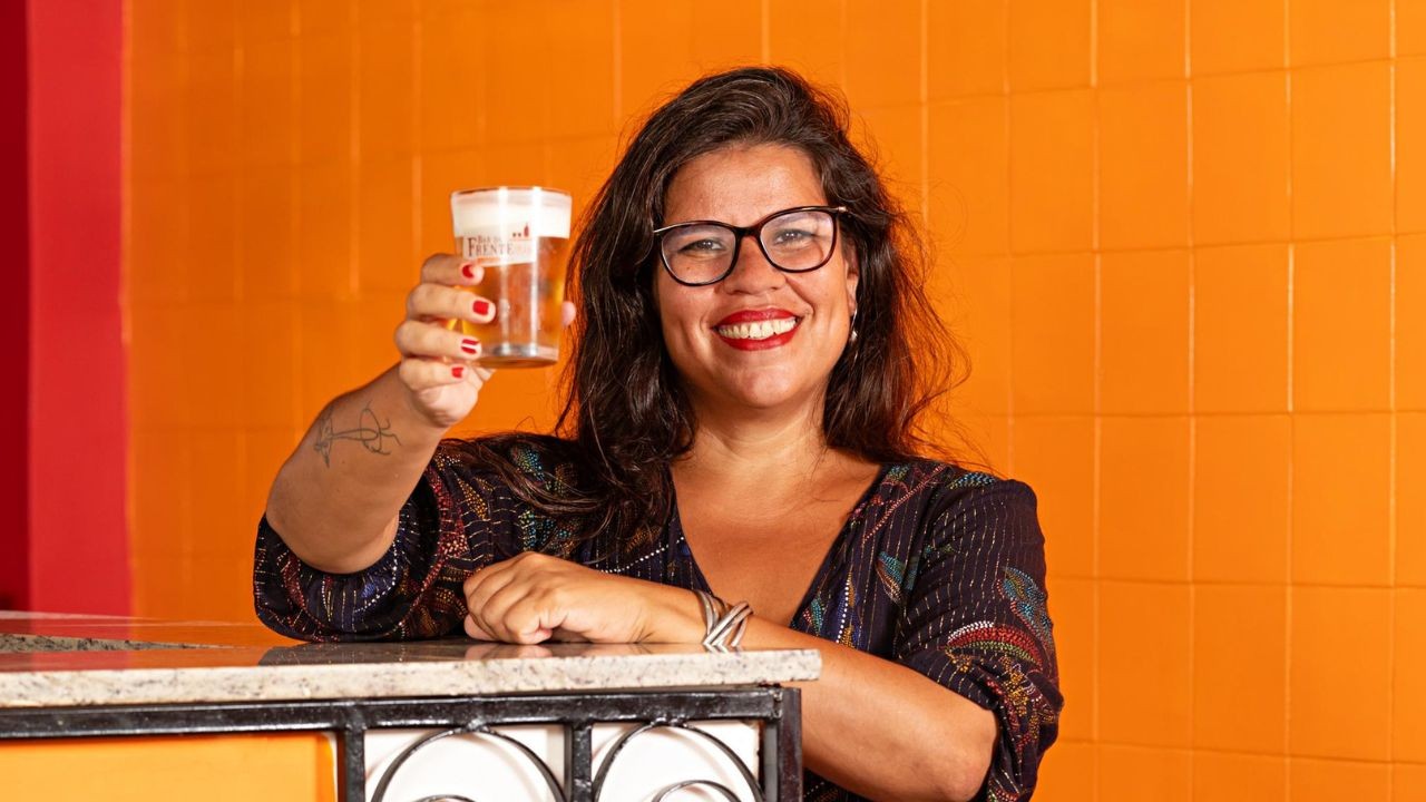 Mariana Rezende, Bar da Frente