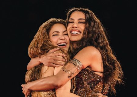 Anitta e Shakira performaram ''Choka Choka'' pela 1ª vez ao vivo