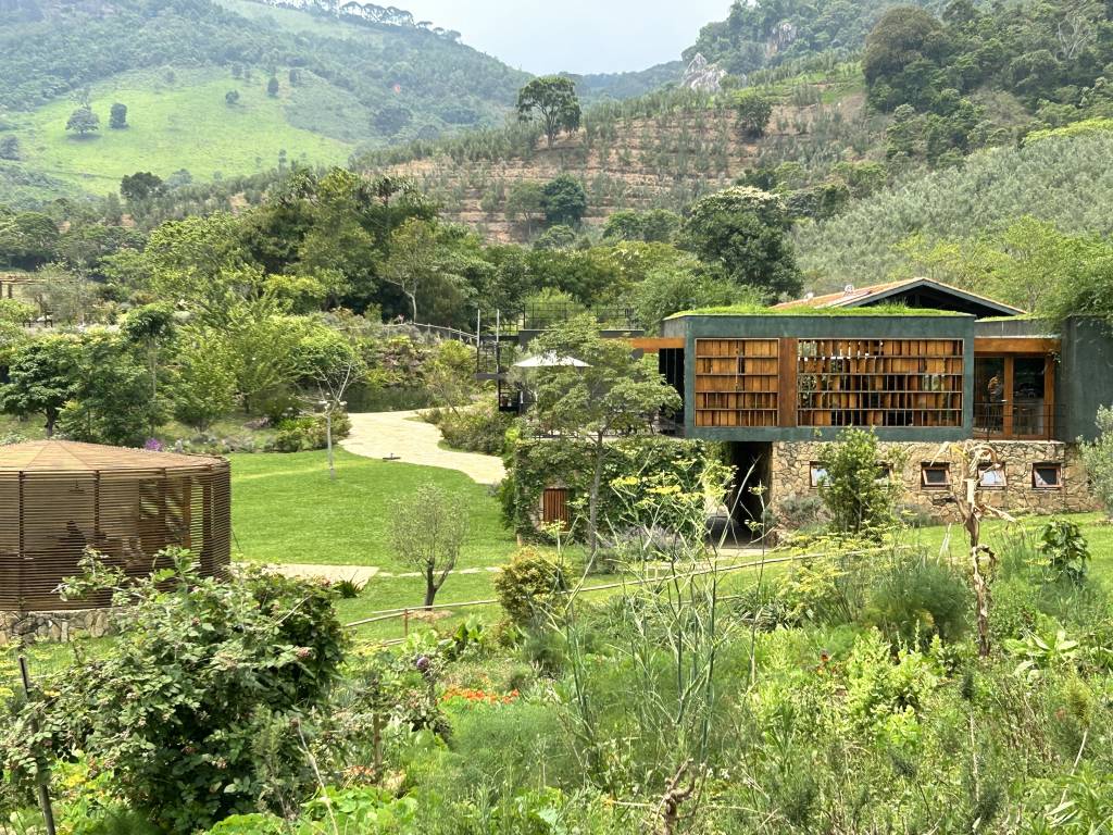 Oliq – complexo conta com sala de degustação, loja e restaurante