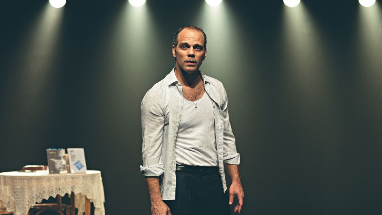 HAMLET 8X16 – Crédito – Pio Figueiroa (6).jpeg