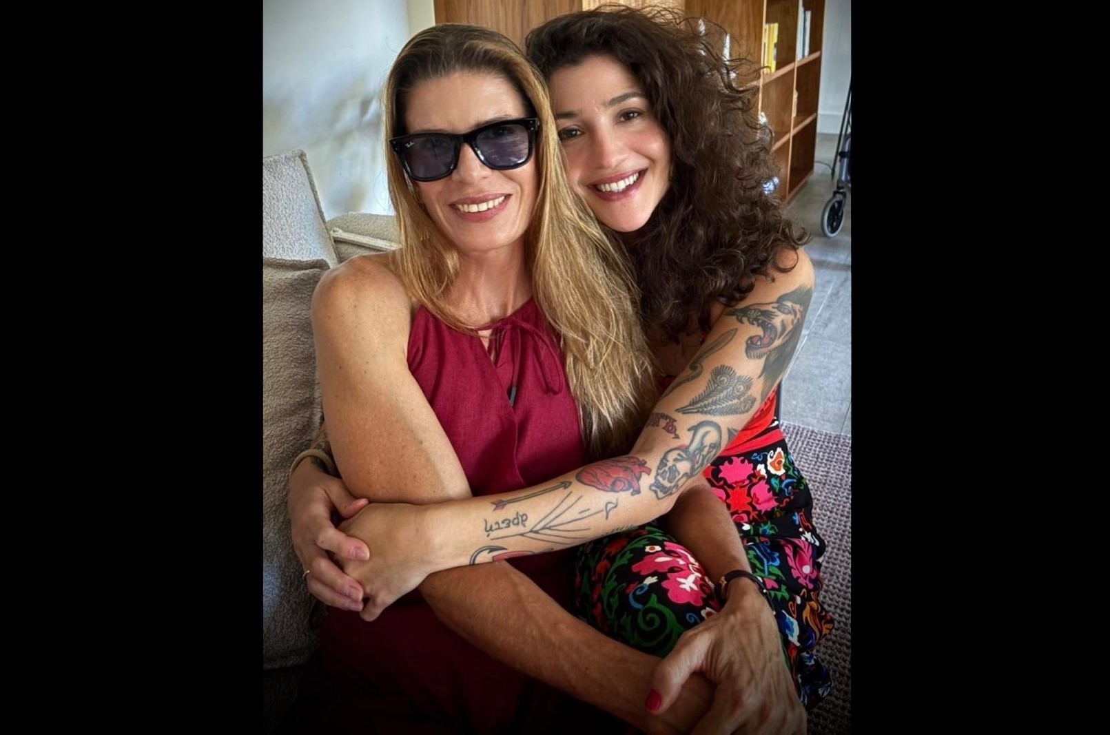 Casamento de Cecilia e Joana: Amora como MC e “otras cositas más”