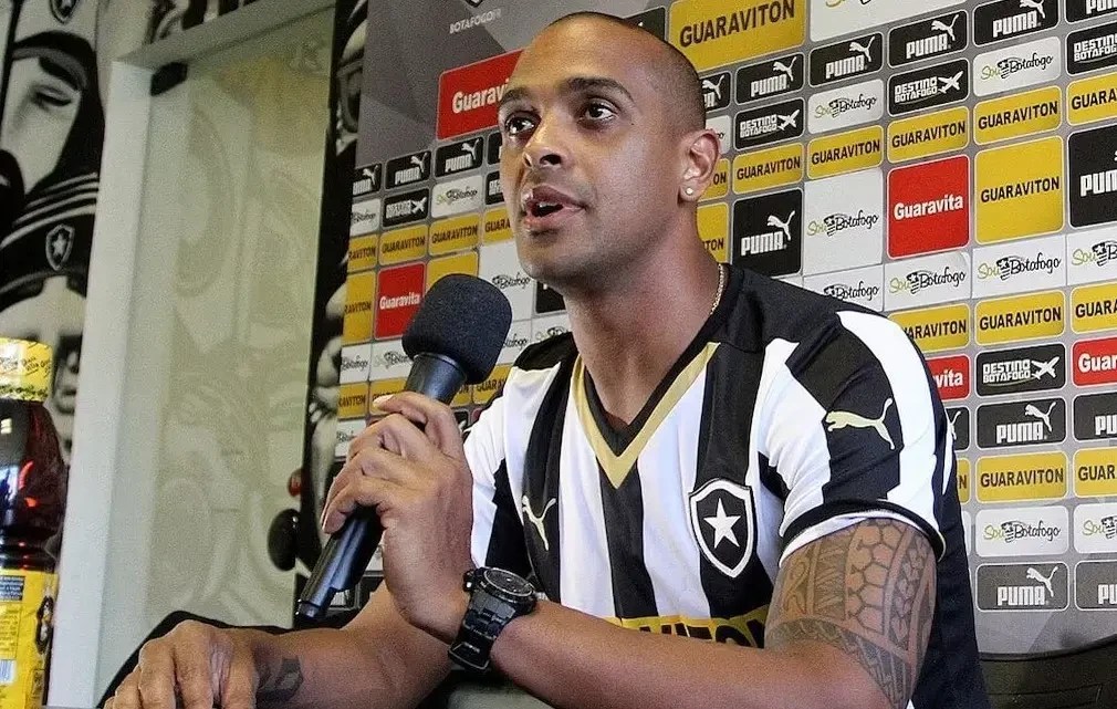 Ex-jogador do Botafogo é uma das vítimas de queda de muro em Santa Teresa