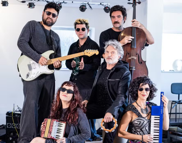 O “fim” se aproxima: “Apocalip-se” faz últimas sessões no Teatro Poeira