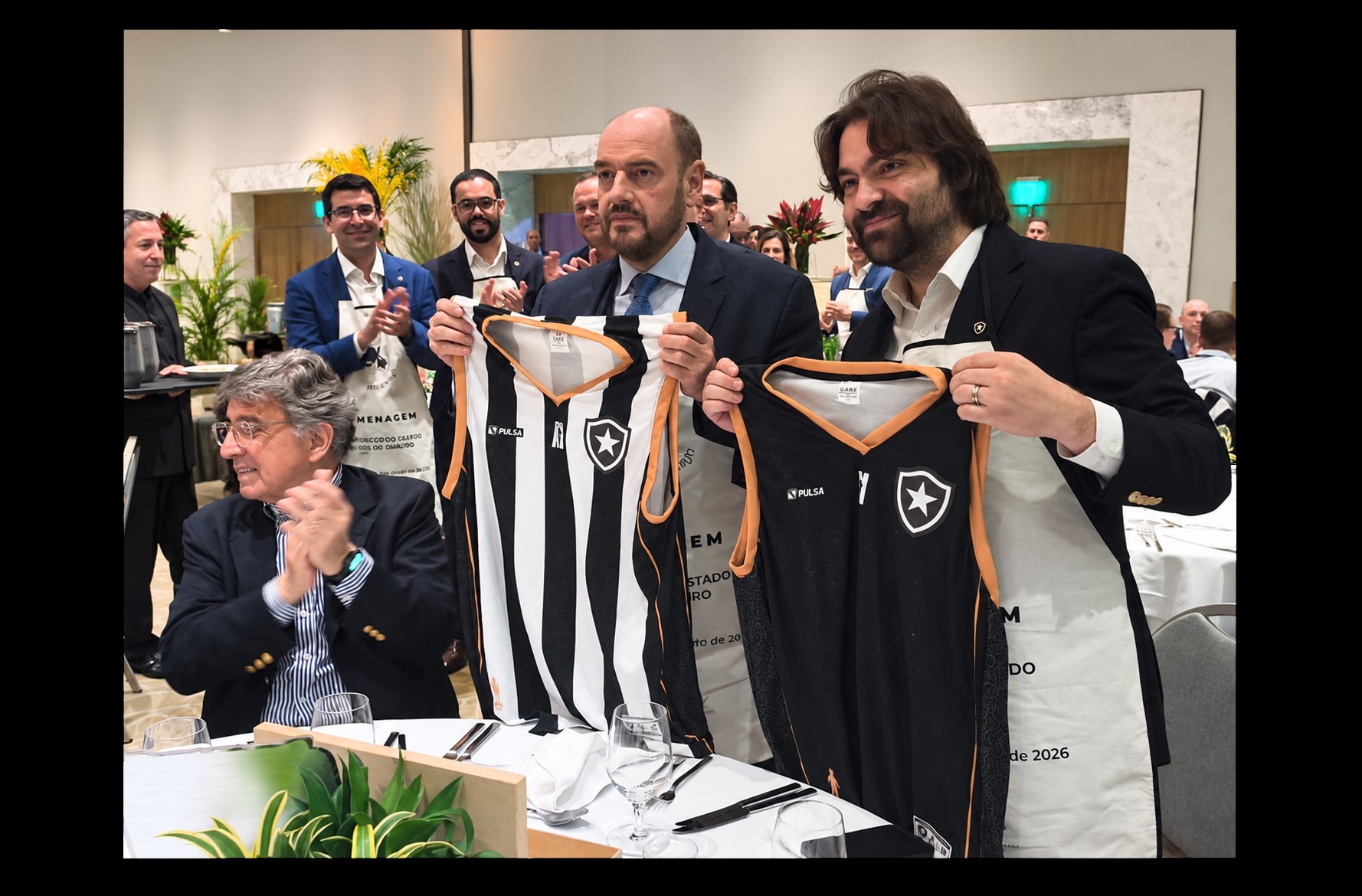 Ricardo Couto recebe medalha Pedro Ernesto e ganha festa alvinegra